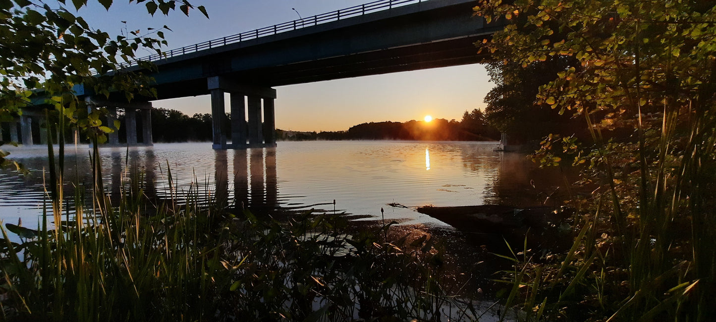 Soleil Du 16 Août 2021 6H18 (Vue K1) Pont Jacques Cartier De Sherbrooke Et Rivière Magog